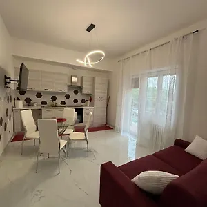 Tiburtina Flats Appartement